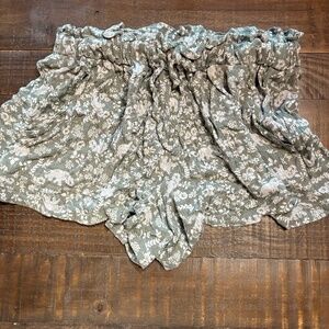 Light  100% rayon shorts